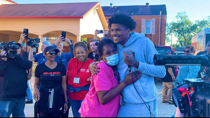 Jalen Green Thanksgiving Event at Houston’s Fifth Ward.